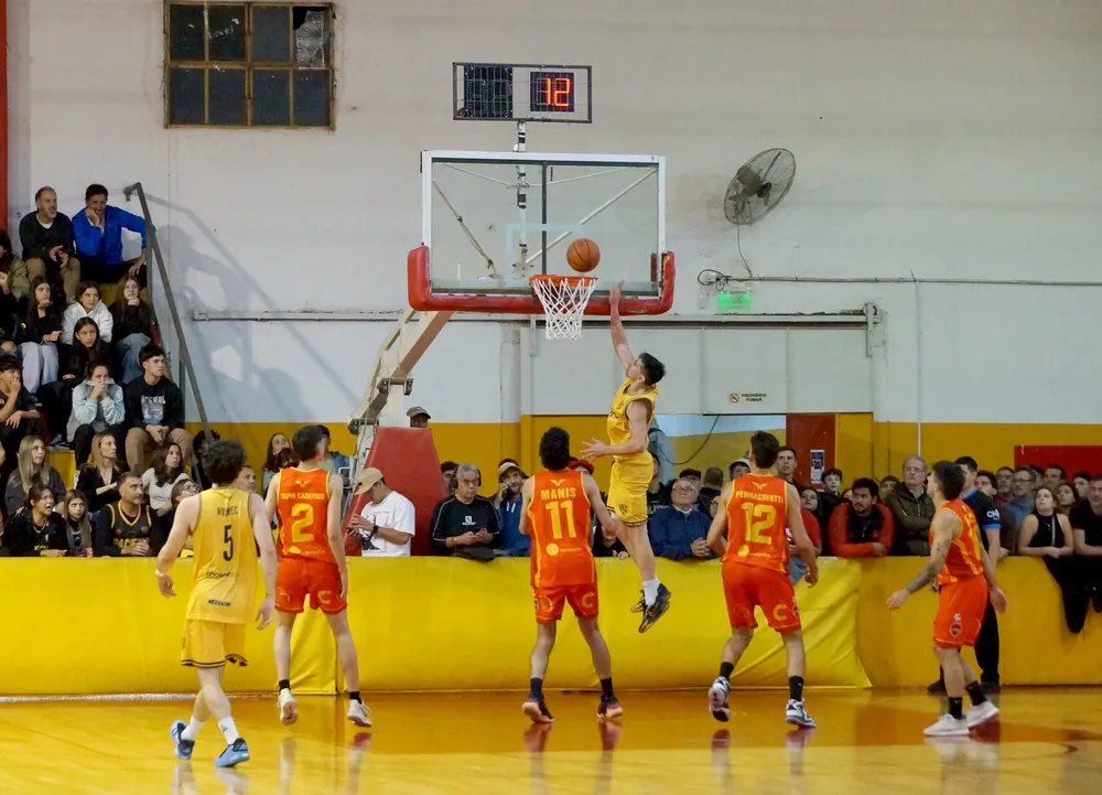 Español vs Pacifico 4