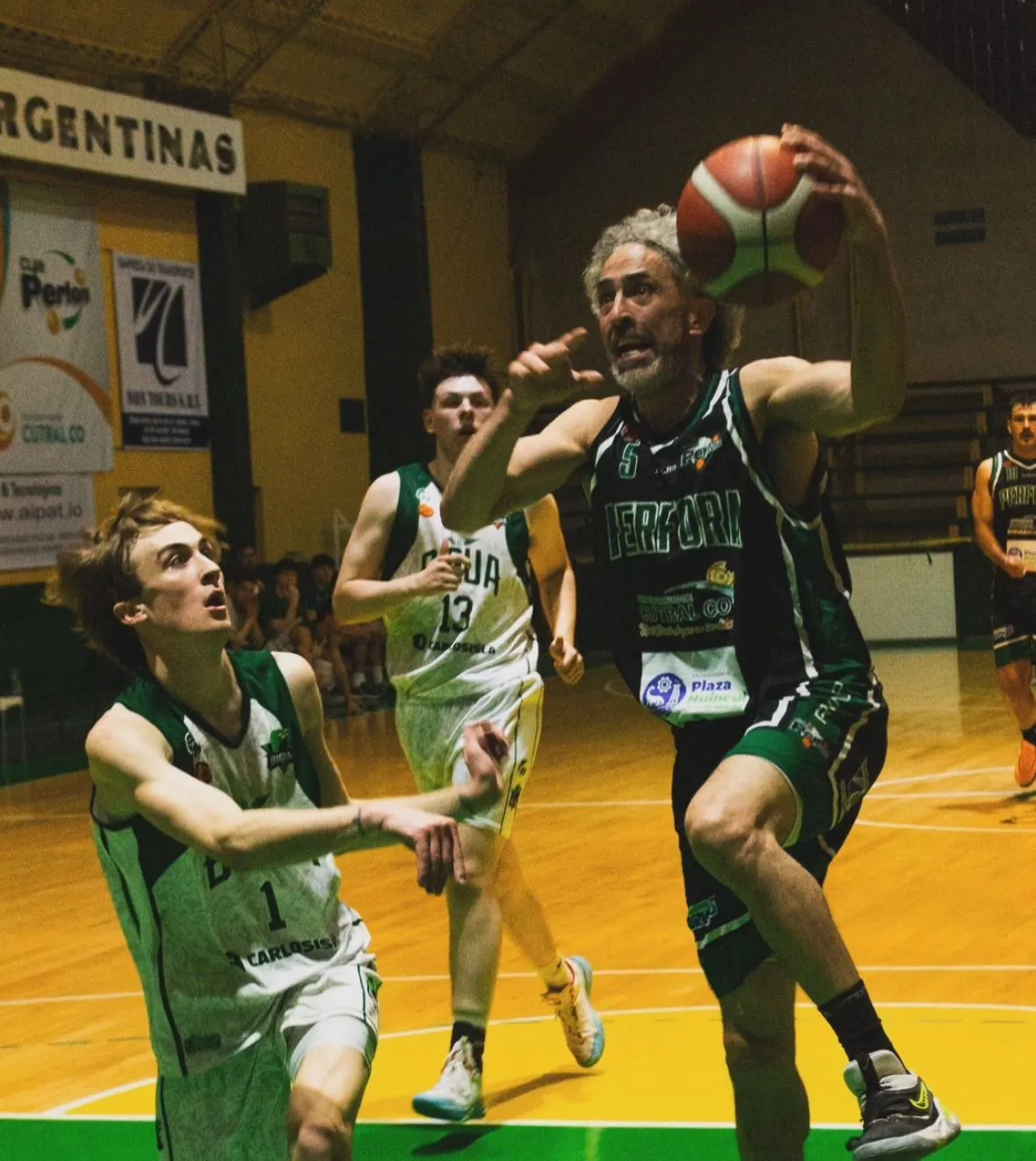 7b698040-17a0-46ed-b9d7-daccd3c29171